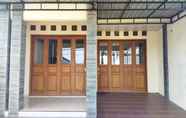 Luar Bangunan 2 Timothy House