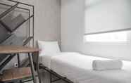 Kamar Tidur 2 Cozy Stay 2BR Apartment at Serpong Garden By Travelio