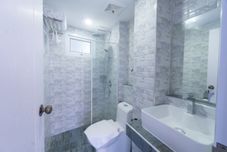 In-room Bathroom SPARK HOTEL - MRT Queen Sirikit