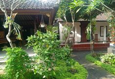 Exterior 7 Ida Guest House