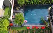 Swimming Pool 3 K House vs Apartment