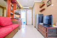 Common Space Comfy 2BR Apartment at Green Pramuka City By Travelio