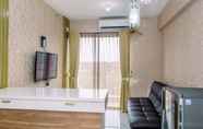 Ruang untuk Umum 3 Warm and Minimalist 2BR at Sky House BSD Apartment By Travelio