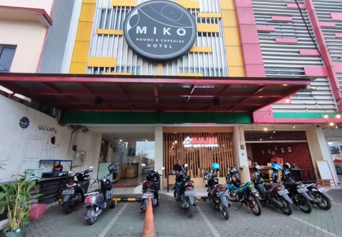 Exterior Miko Rooms & Capsules Hotel