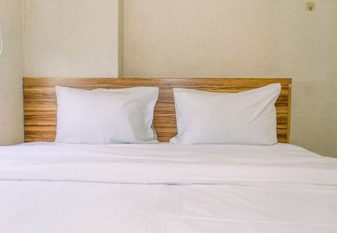Bilik Tidur Comfy and Spacious 1BR at Green Pramuka City Apartment By Travelio