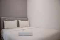 Kamar Tidur Comfort and Nice 2BR at Serpong Garden Apartment By Travelio