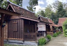 Luar Bangunan 4 Kangen Oemah Kayoe