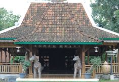 Luar Bangunan 2 Kangen Oemah Kayoe