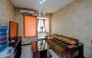 Ruang untuk Umum 3 Homey and Comfort 2BR at Nifarro Park Apartment By Travelio