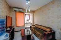 Ruang untuk Umum Homey and Comfort 2BR at Nifarro Park Apartment By Travelio