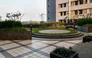 Bangunan 6 Homey and Comfort 2BR at Nifarro Park Apartment By Travelio