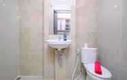 In-room Bathroom 5 Nice and Fancy Studio Apartment at Transpark Cibubur By Travelio
