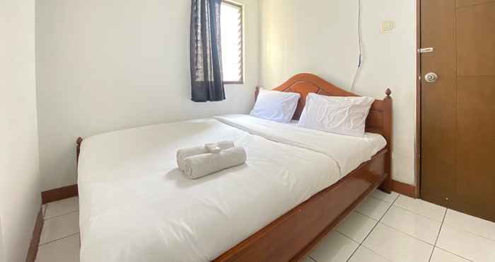 Bedroom Cozy 2BR Apartment at Gateway Ahmad Yani Cicadas By Travelio