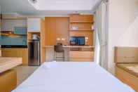 Common Space Fully Furnished and Comfortable Studio at Menteng Park Apartment By Travelio