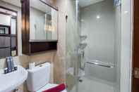 In-room Bathroom Nice and Fancy Studio at Transpark Bintaro Apartment By Travelio