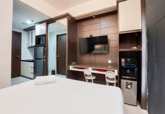 Common Space 2 Nice and Fancy Studio at Transpark Bintaro Apartment By Travelio