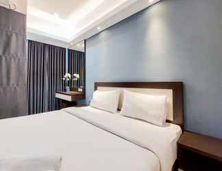 Kamar Tidur 2 Nice and Fancy Studio at Transpark Bintaro Apartment By Travelio