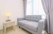 Ruang untuk Umum 6 Cozy and Nice Studio at Menteng Park Apartment By Travelio