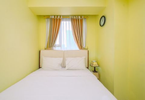 Kamar Tidur Lavish and Fancy 1BR at Menteng Square Apartment By Travelio