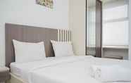 Kamar Tidur 7 Fully Furnished Studio Apartment at Serpong Garden By Travelio