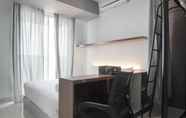 Ruang untuk Umum 2 Warm and Comfort Studio Room at West Vista Apartment By Travelio