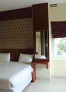 BEDROOM Raising Hotel Makassar 