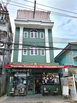 Crociere cafe and Hostel, THB 764.66