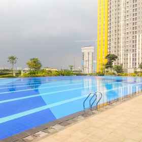 Swimming Pool 1 Simply and Comfort Studio Springlake Summarecon Bekasi Apartment By Travelio, Hotel Bekasi Barat