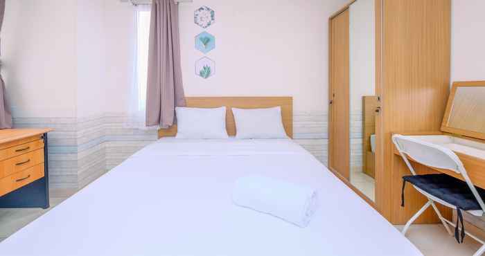ห้องนอน Comfy and Fully Furnished Studio Apartment Margonda Residence 3 By Travelio