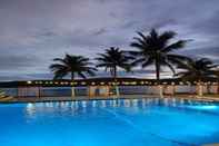 Swimming Pool Namanday Island Resort