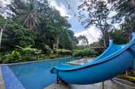 Swimming Pool VILLA KIRANA MEGAMENDUNG