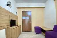 Common Space Cozy 3BR Furnished at Gateway Ahmad Yani Cicadas Apartment By Travelio