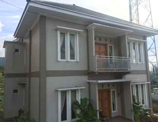 Exterior 2 Villa Kebon Pakis 6