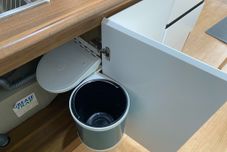 Sảnh chờ IR Residential Suite w/ Netflix , Disney & Wi-Fi !