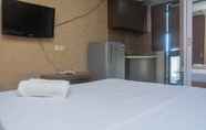 Common Space 7 Comfort Studio Room Apartment at Kebagusan City By Travelio