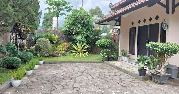 Exterior Samara Homestay