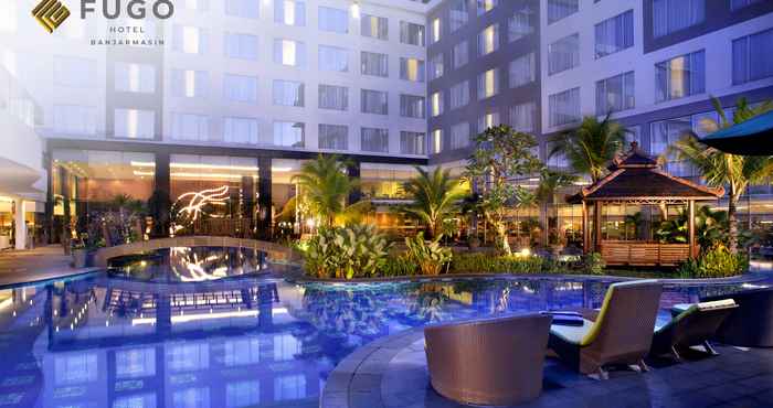 Swimming Pool FUGO Hotel Banjarmasin