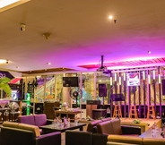 Bar, Cafe and Lounge 6 FUGO Hotel Banjarmasin
