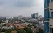 Tempat Tarikan Berdekatan 6 Minimalist 1BR at Atlanta Residences Apartment By Travelio 