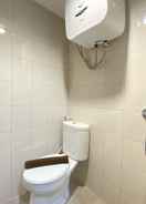 BATHROOM Cozy Living 2BR Apartement at Mekarwangi Square Cibaduyut By Travelio