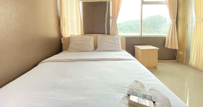 Kamar Tidur Serene and Spacious Studio Room Apartment at Jarrdin Cihampelas By Travelio