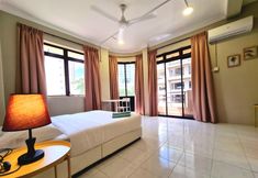 Bedroom 6 Mutiara Gurney next to Gurney Paragon