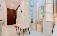Lobi 2 Cozy and High Floor Studio Room at Sky House BSD Apartment By Travelio
