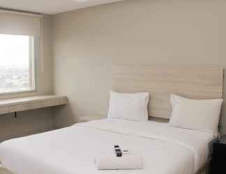 Kamar Tidur 2 Cozy Studio Apartment at Gateway Park LRT City Bekasi By Travelio