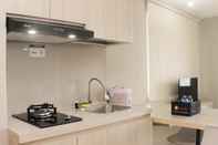 Common Space Cozy Studio Apartment at Gateway Park LRT City Bekasi By Travelio