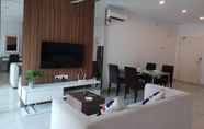 Ruang Umum 7 Mansion One by LS Staycation