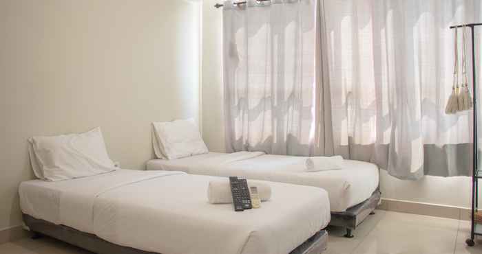 Kamar Tidur Lavish Studio Apartment at Springlake Summarecon By Travelio