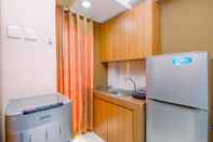 Kamar Tidur Homey and Simple Studio at Margonda Residence 4 Apartment By Travelio