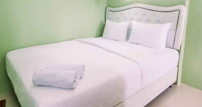 Bilik Tidur Homey and Comfort 2BR at Northland Ancol Apartment By Travelio