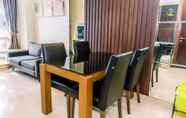 Ruang Umum 5 Elegant and Comfy 2BR at Menteng Park Apartment By Travelio